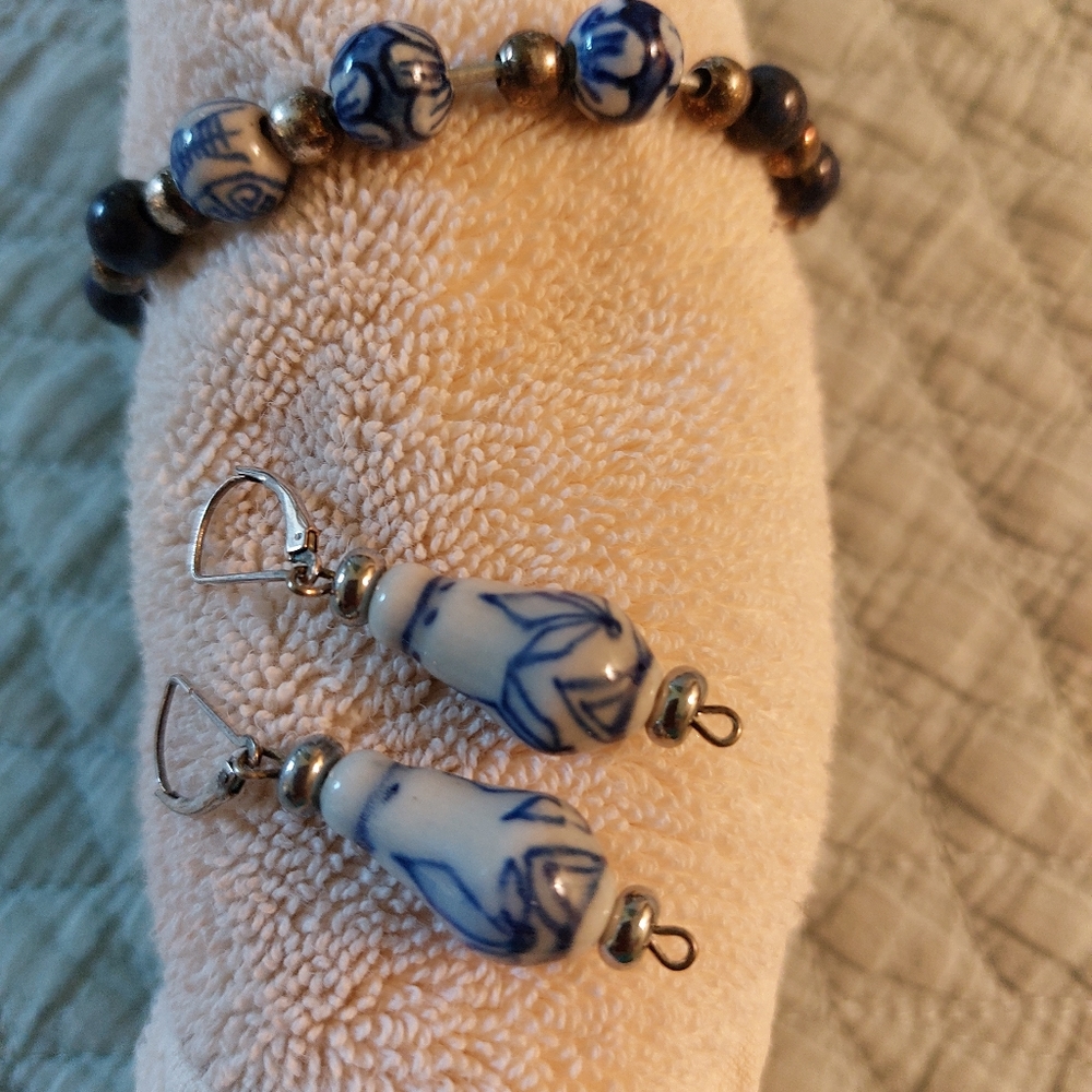 Original bracelet with earrings - Picture 4 of 4